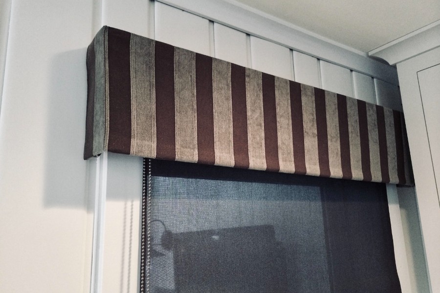 Roller Shade - Over Sliding Door